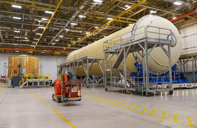 NASA image: Artemis III Liquid Hydrogen Tank moves into Final Assembly